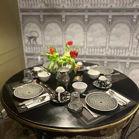 Couette-café Colombo 4*