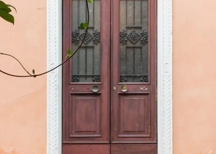 לינה וארוחת בוקר Colombo