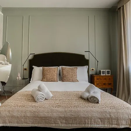 Bed & Breakfast Colombo 4*